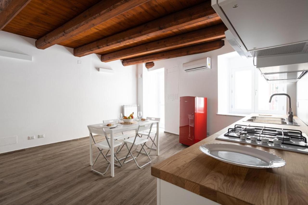 Casa Azzurra - Palazzo Del Buonpastore Палермо Екстериор снимка