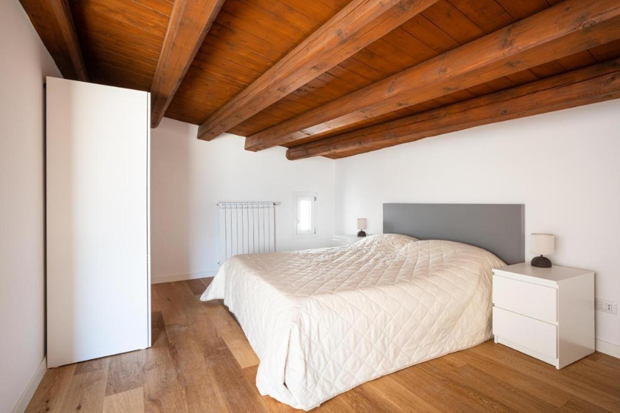 Casa Azzurra - Palazzo Del Buonpastore Палермо Екстериор снимка