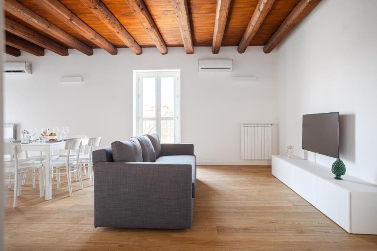 Casa Azzurra - Palazzo Del Buonpastore Палермо Екстериор снимка