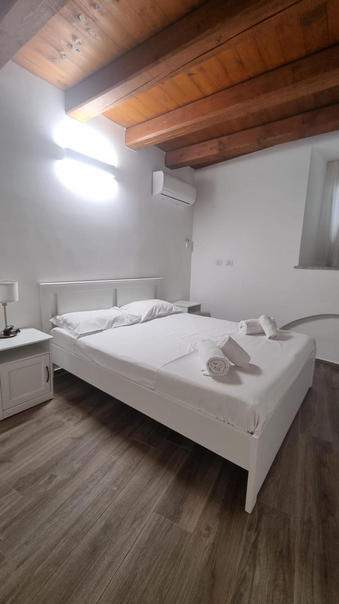 Casa Azzurra - Palazzo Del Buonpastore Палермо Екстериор снимка